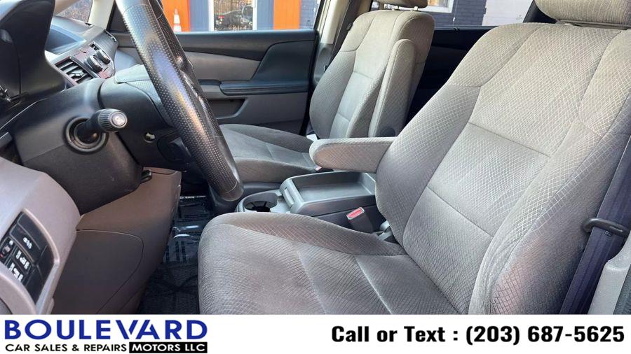 2015 Honda Odyssey EX Minivan 4D photo