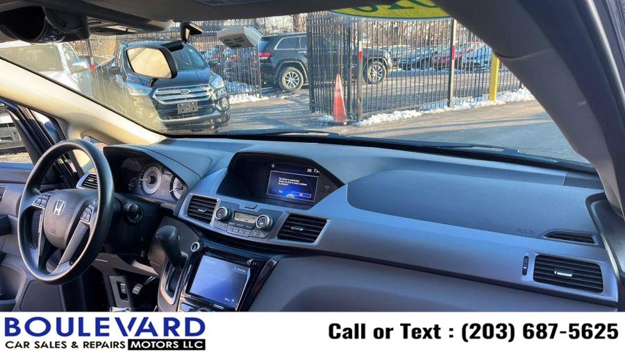 2015 Honda Odyssey EX Minivan 4D photo