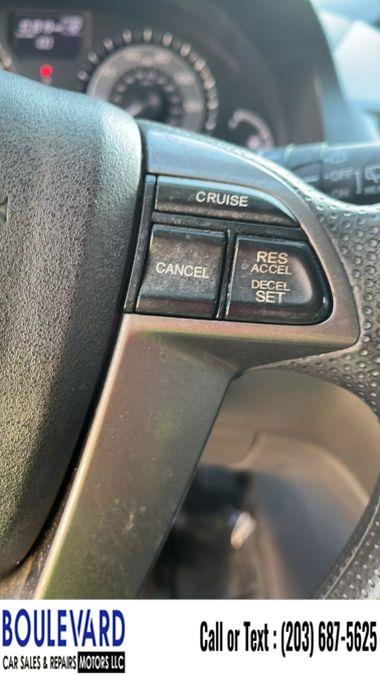 2015 Honda Odyssey EX Minivan 4D photo