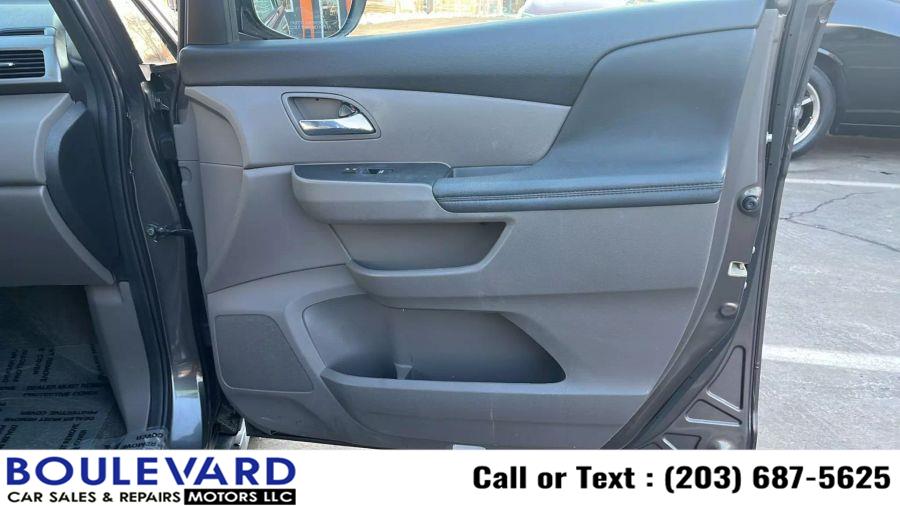 2015 Honda Odyssey EX Minivan 4D photo