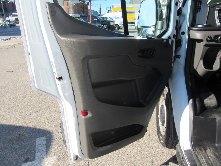 2020 Ford Transit Cargo Van T-250 photo