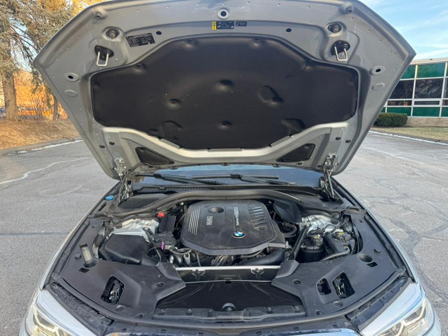 2017 BMW 5-Series 540i xDrive Sedan photo