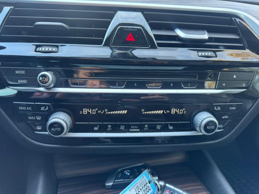 2017 BMW 5-Series 540i xDrive Sedan photo