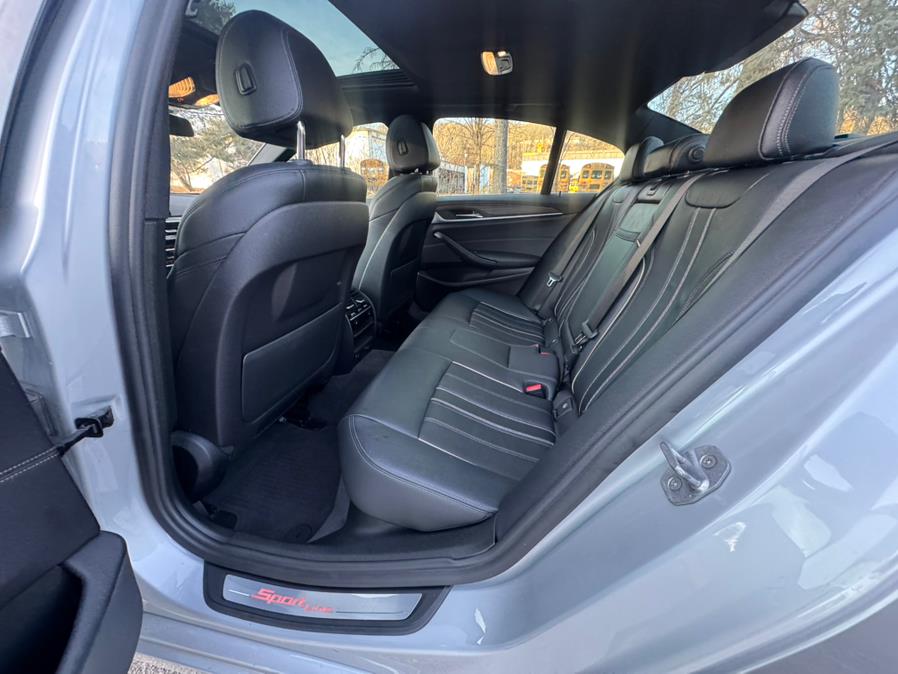 2017 BMW 5-Series 540i xDrive Sedan photo
