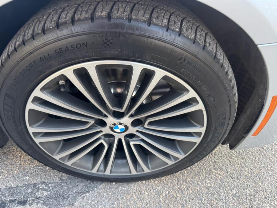 2017 BMW 5-Series 540i xDrive Sedan photo