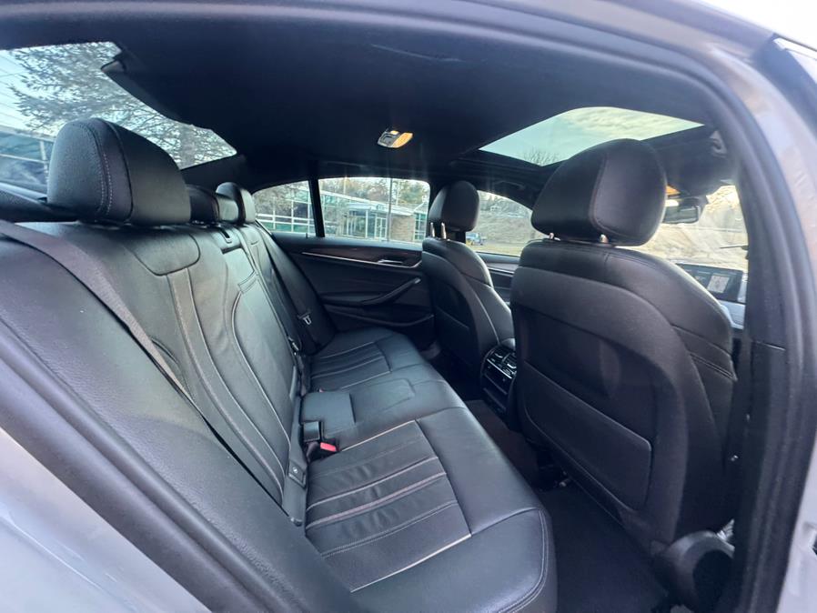 2017 BMW 5-Series 540i xDrive Sedan photo