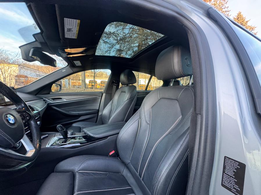 2017 BMW 5-Series 540i xDrive Sedan photo