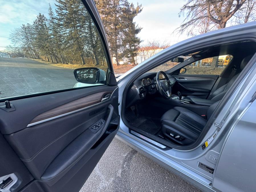 2017 BMW 5-Series 540i xDrive Sedan photo