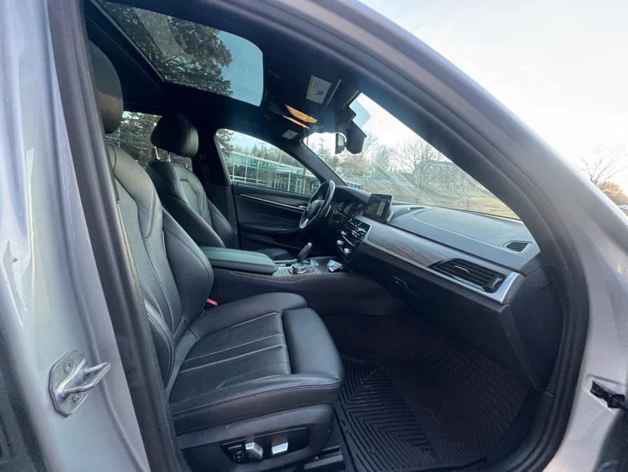 2017 BMW 5-Series 540i xDrive Sedan photo