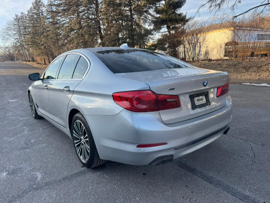 2017 BMW 5-Series 540i xDrive Sedan photo
