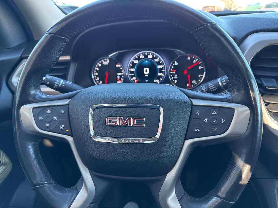 2019 GMC Acadia Denali photo