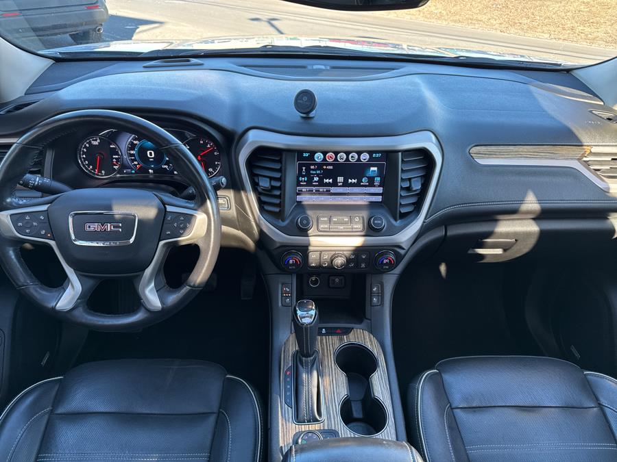 2019 GMC Acadia Denali photo