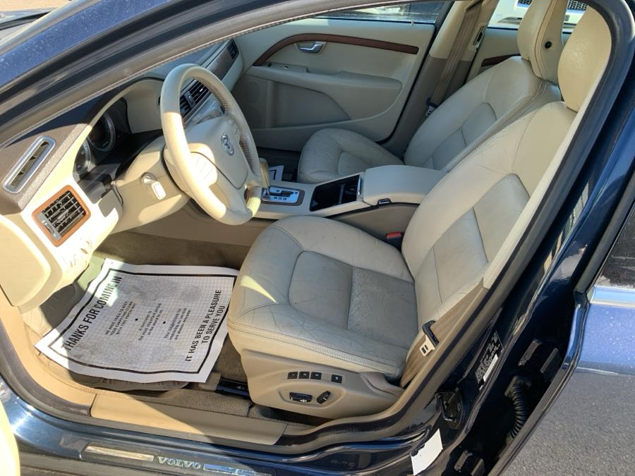 2010 Volvo XC70 3.2 photo