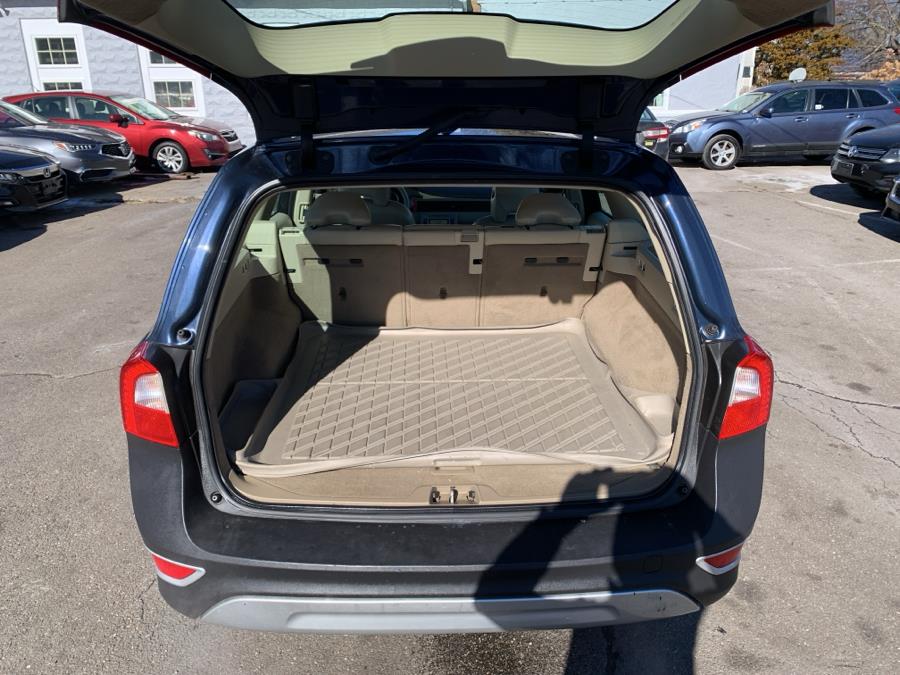 2010 Volvo XC70 3.2 photo