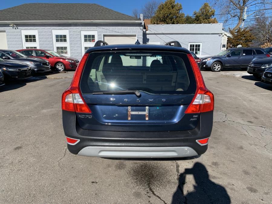 2010 Volvo XC70 3.2 photo