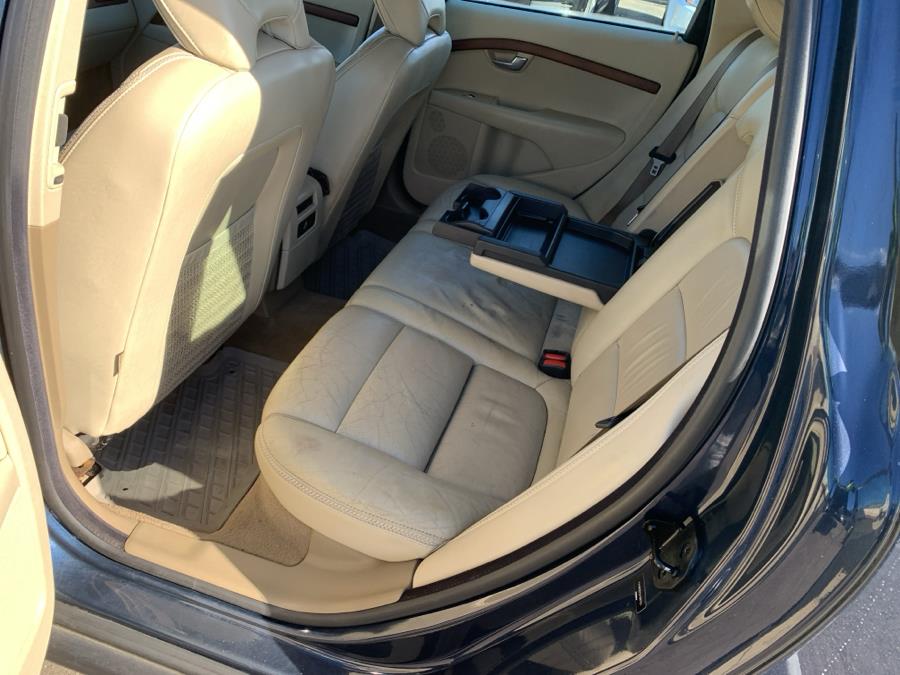 2010 Volvo XC70 3.2 photo