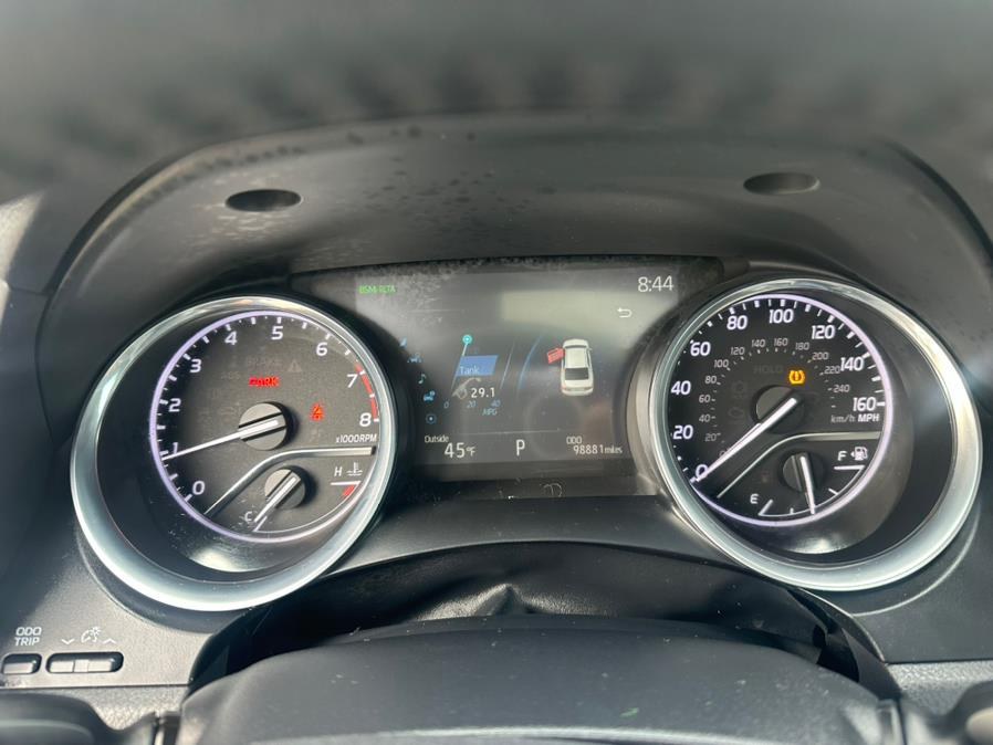 2020 Toyota Camry XLE Auto (Natl) photo