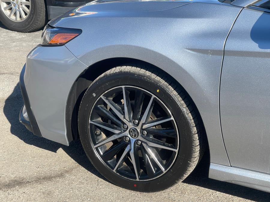 2022 Toyota Camry SE Auto (Natl) photo