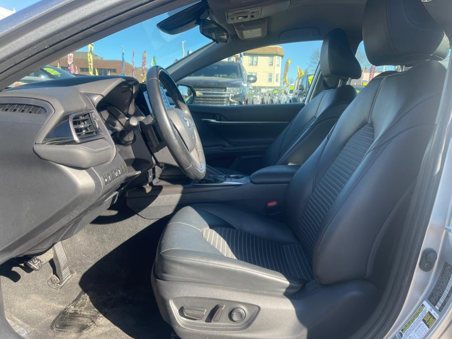 2022 Toyota Camry SE Auto (Natl) photo