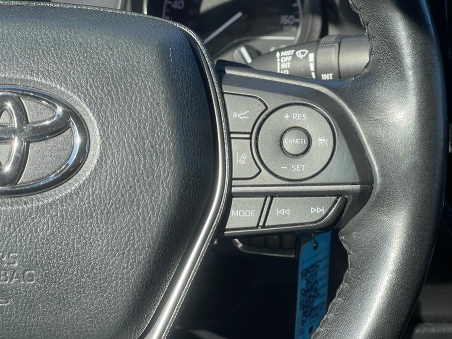 2022 Toyota Camry SE Auto (Natl) photo