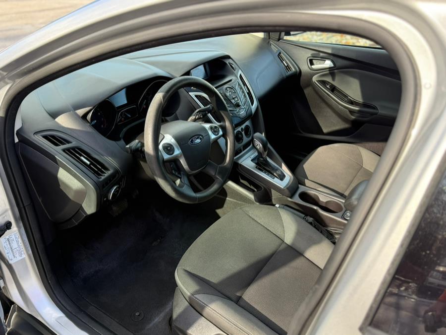 2014 Ford Focus SE photo