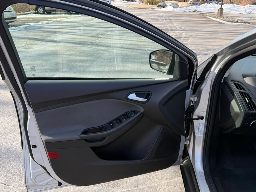 2014 Ford Focus SE photo
