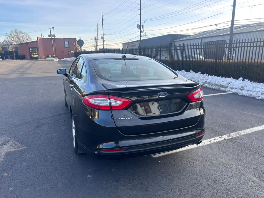 2014 Ford Fusion SE photo