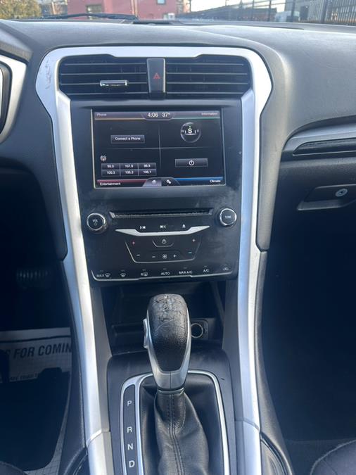 2014 Ford Fusion SE photo