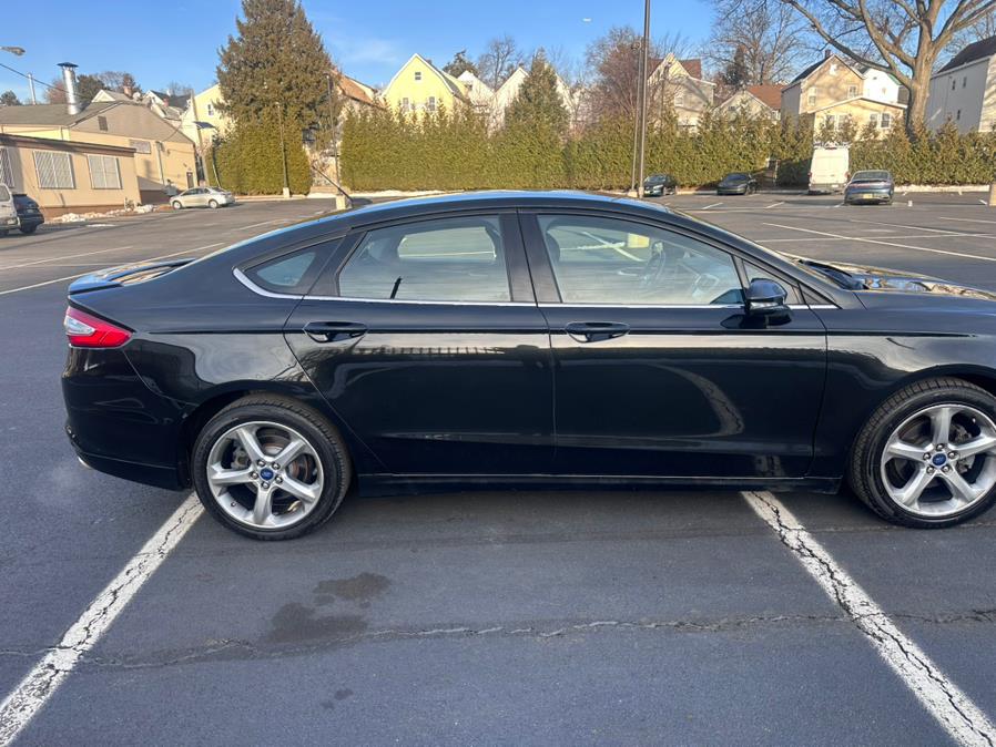 2014 Ford Fusion SE photo