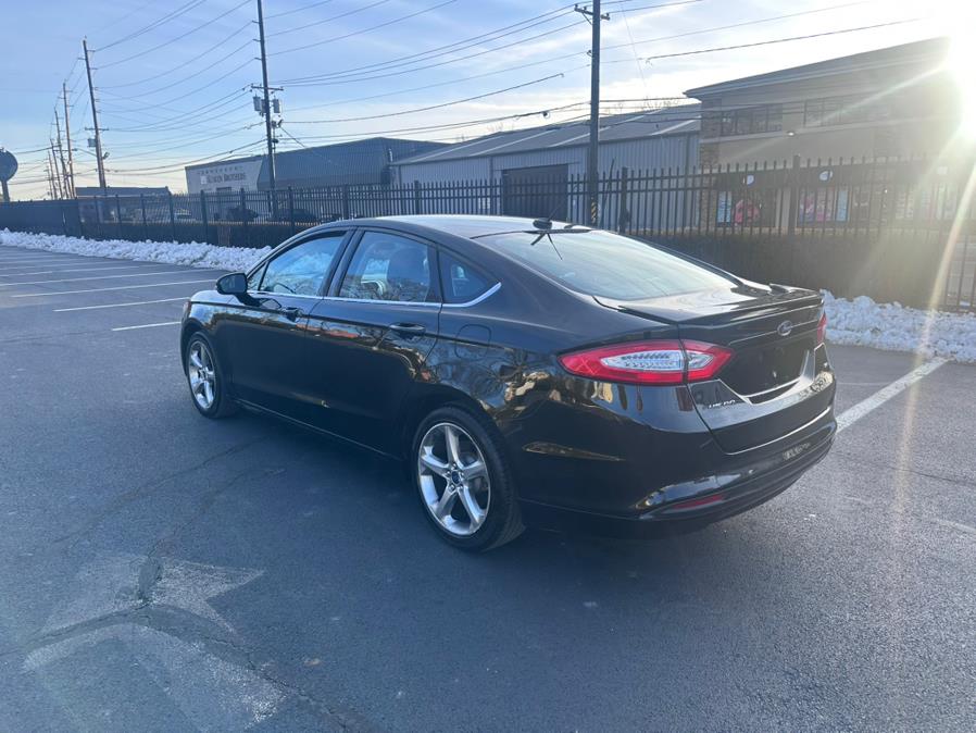 2014 Ford Fusion SE photo
