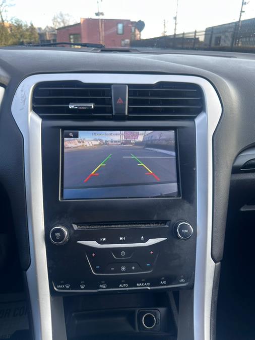 2014 Ford Fusion SE photo