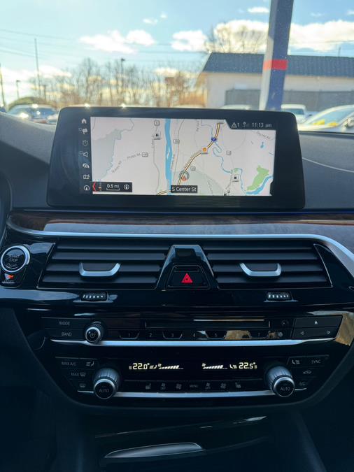 2017 BMW 5-Series 530i xDrive Sedan photo