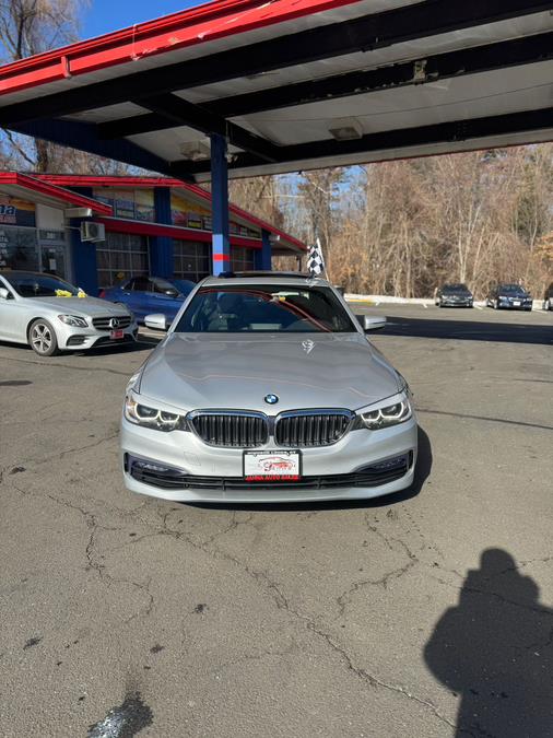 2017 BMW 5-Series 530i xDrive Sedan photo