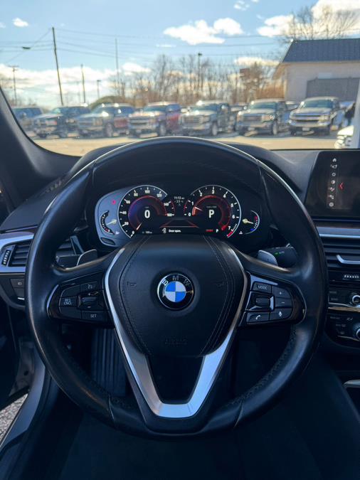 2017 BMW 5-Series 530i xDrive Sedan photo