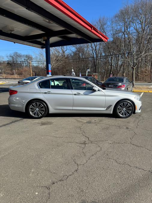 2017 BMW 5-Series 530i xDrive Sedan photo