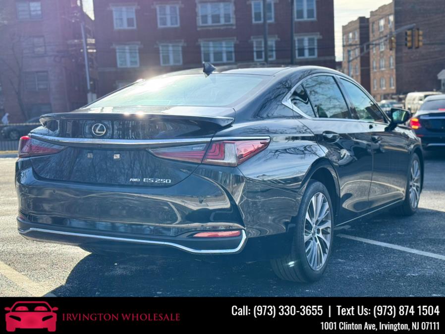 2021 Lexus ES ES photo