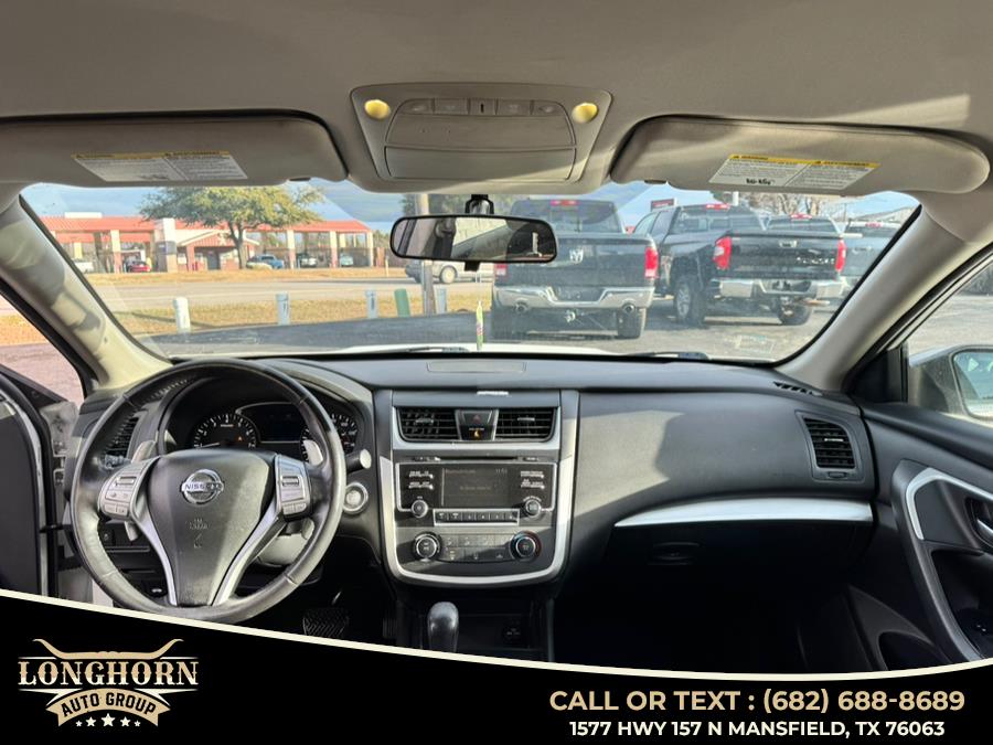 2017 Nissan Altima 2017.5 2.5 SR Sedan photo