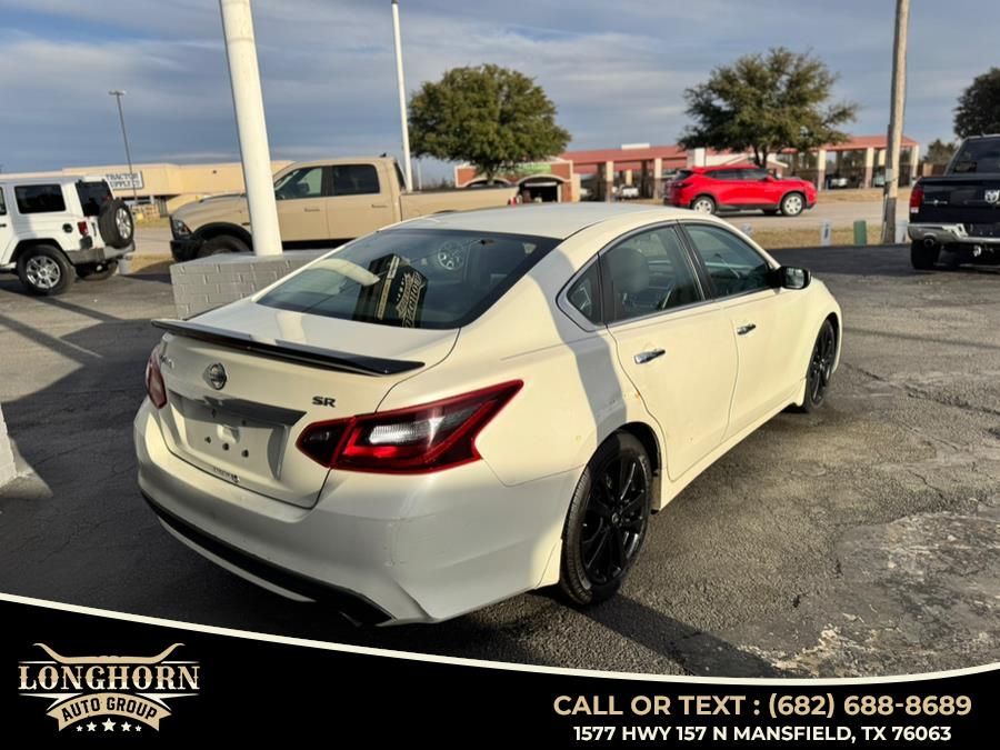 2017 Nissan Altima 2017.5 2.5 SR Sedan photo