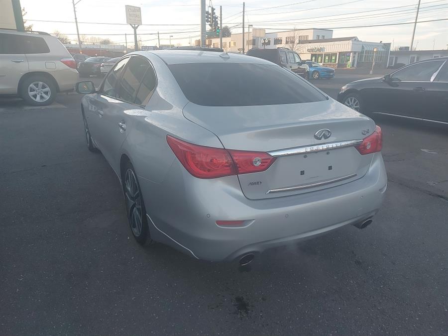 2014 Infiniti Q50 photo