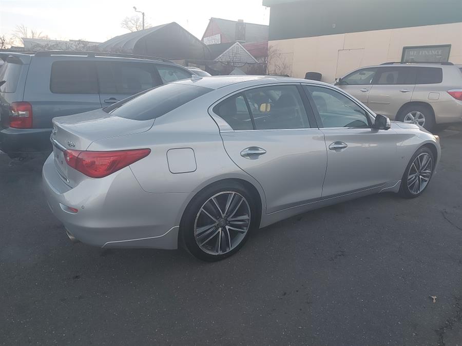 2014 Infiniti Q50 photo