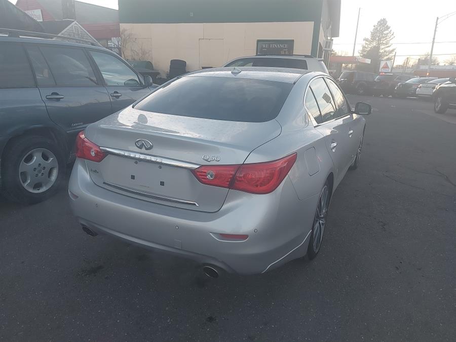 2014 Infiniti Q50 photo