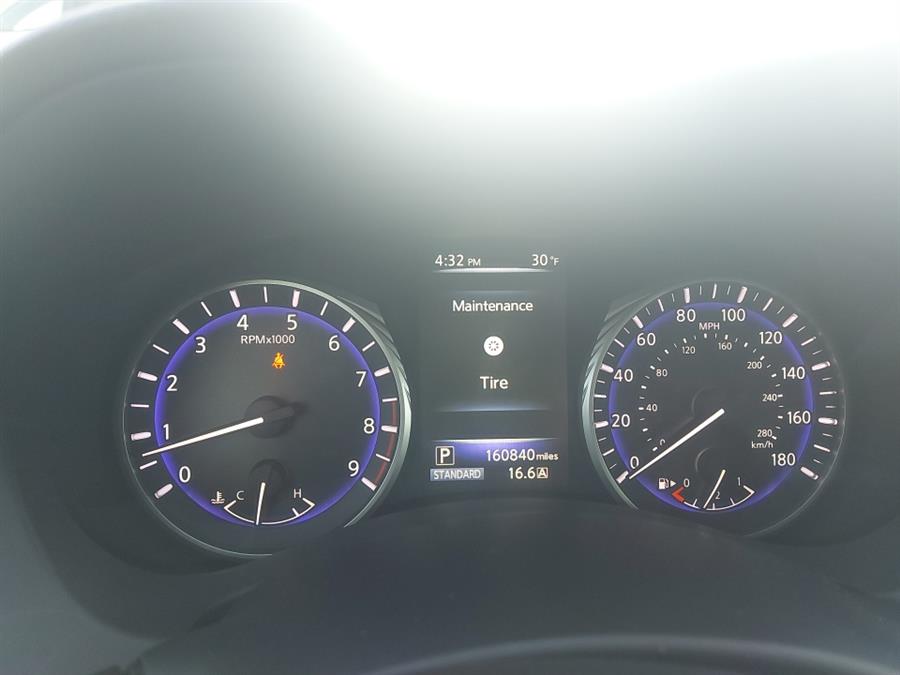 2014 Infiniti Q50 photo