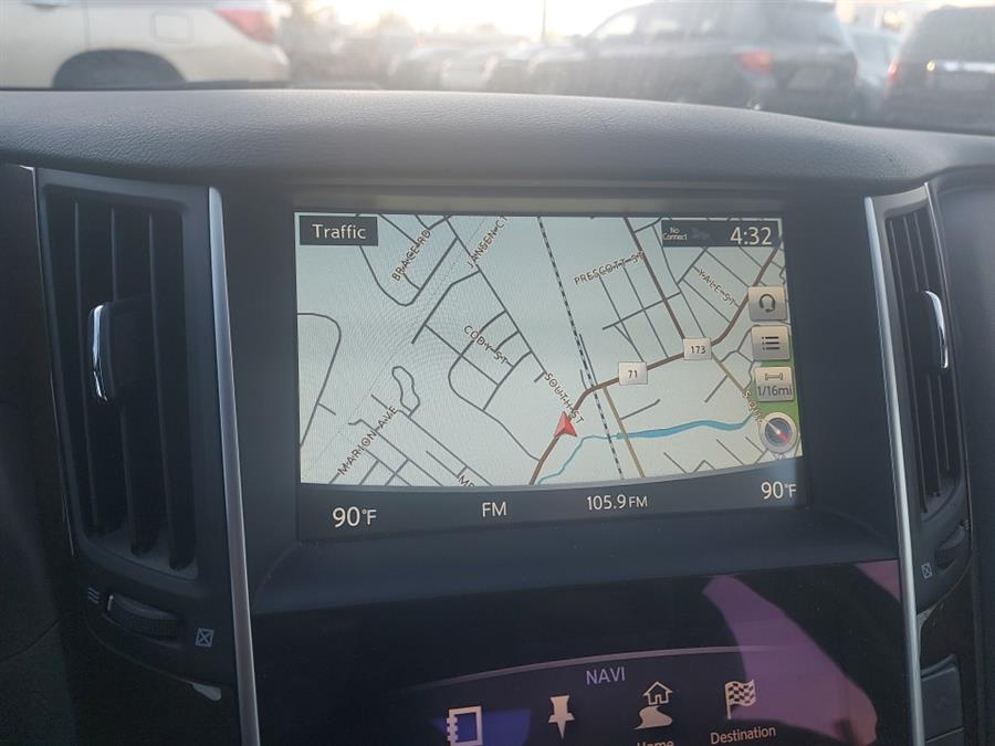 2014 Infiniti Q50 photo