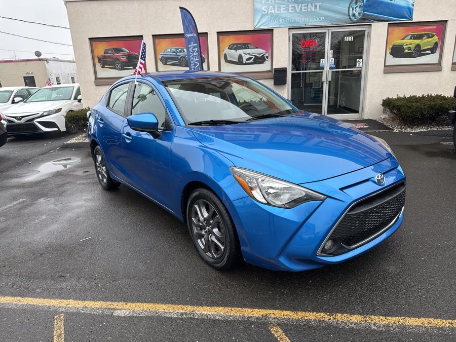 2019 Toyota Yaris LE photo