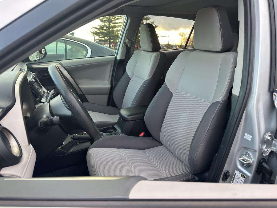 2013 Toyota RAV4 XLE photo