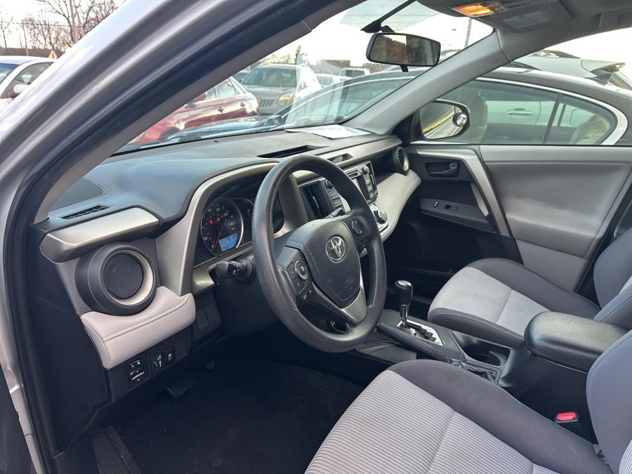 2013 Toyota RAV4 XLE photo