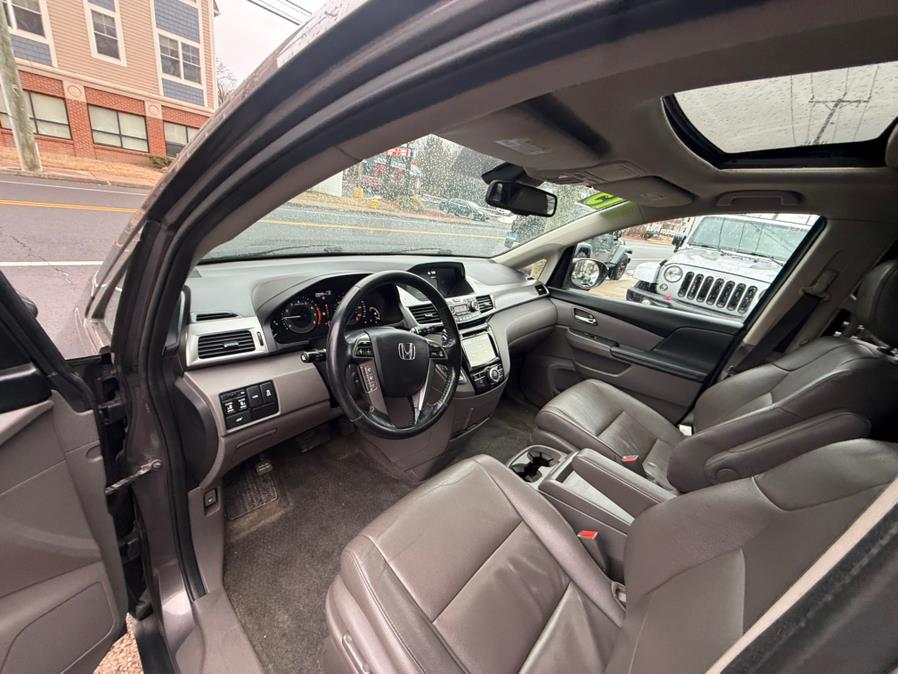 2015 Honda Odyssey 5dr EX-L photo