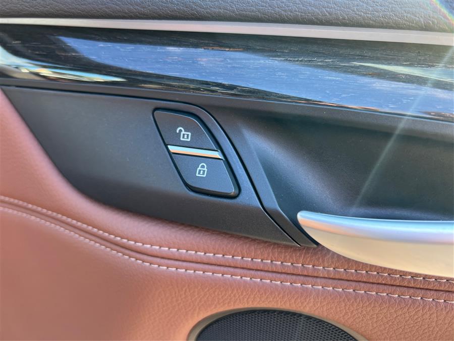 2018 BMW X5 xDrive35i Sports Activity Vehi photo