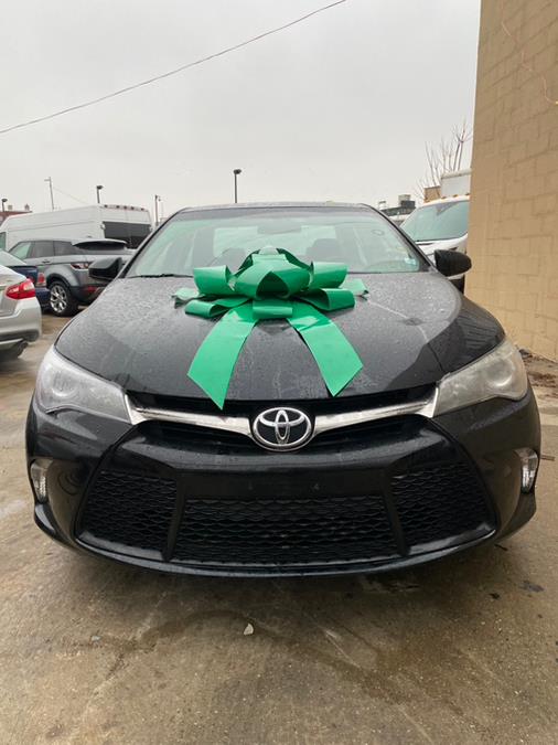 2017 Toyota Camry SE Auto (Natl) photo