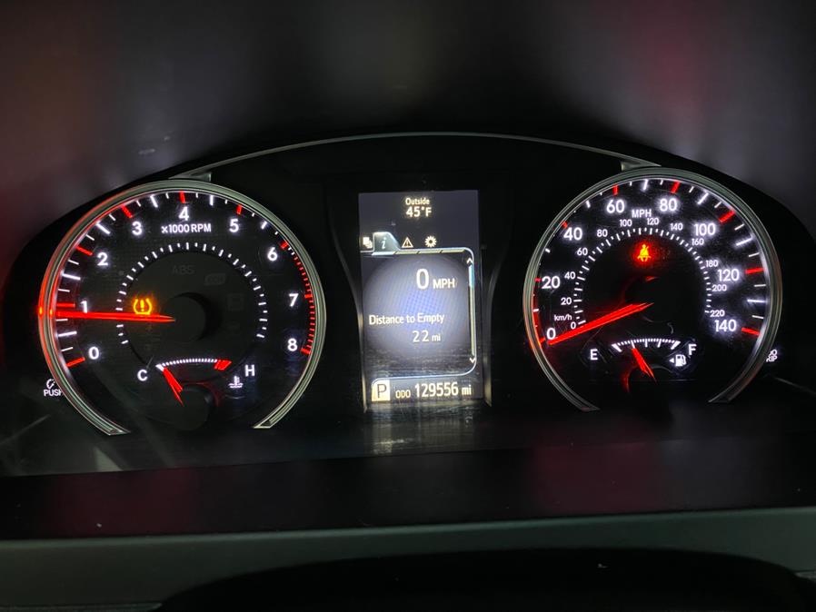 2017 Toyota Camry SE Auto (Natl) photo